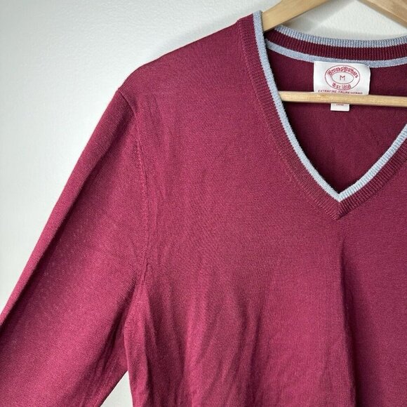 Vintage Brooks Brothers Sweater Mens Sz M Burgundy 100% Merino Wool V Neck - Picture 3 of 9